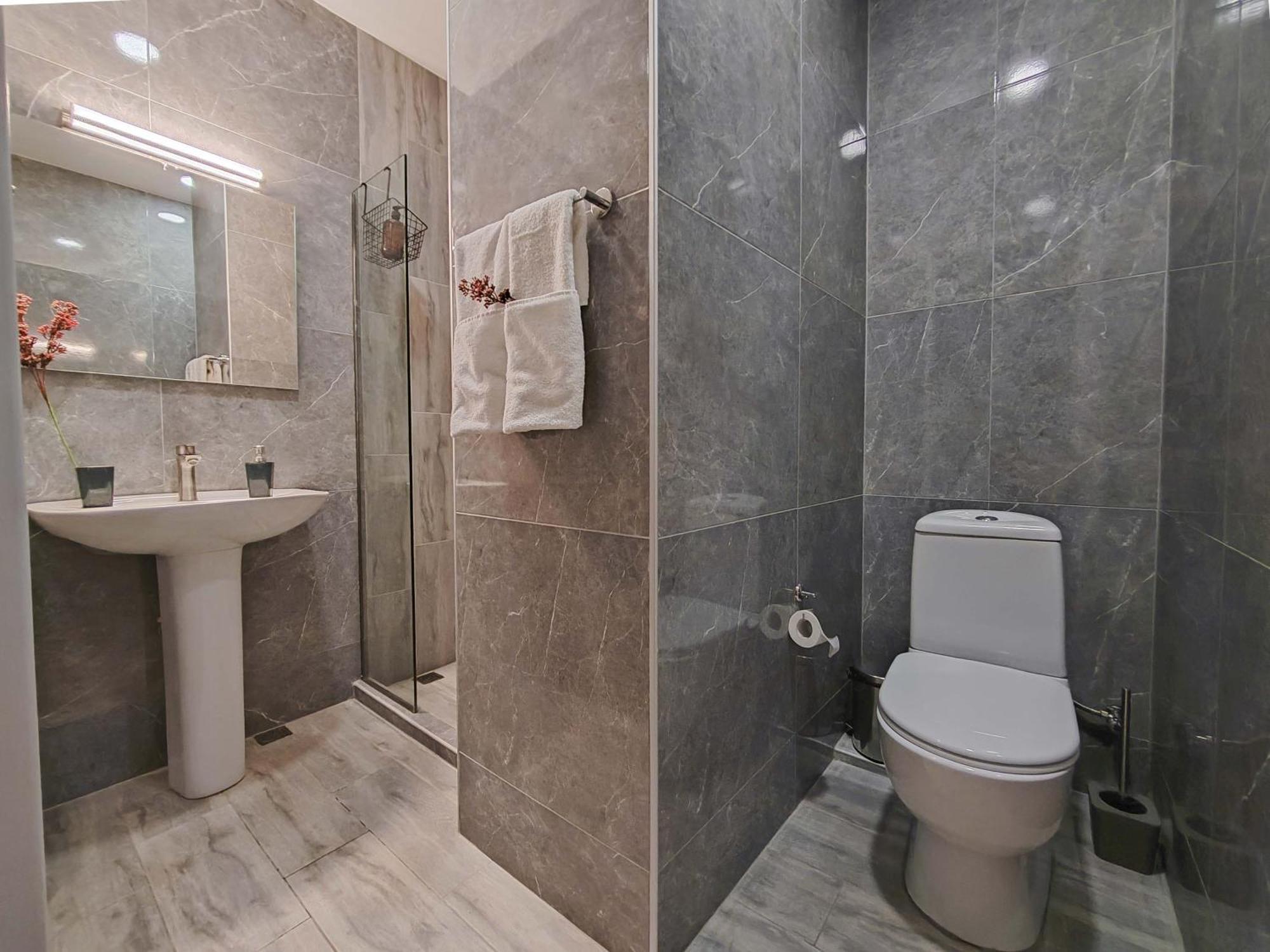 Round Garden Hotel Tiflis Exterior foto